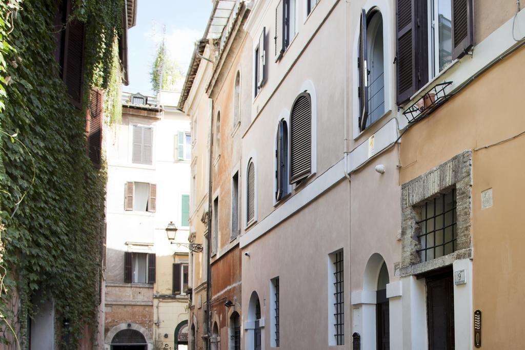 Studio Vicolo De Renzi Trastevere Rome Exterior photo